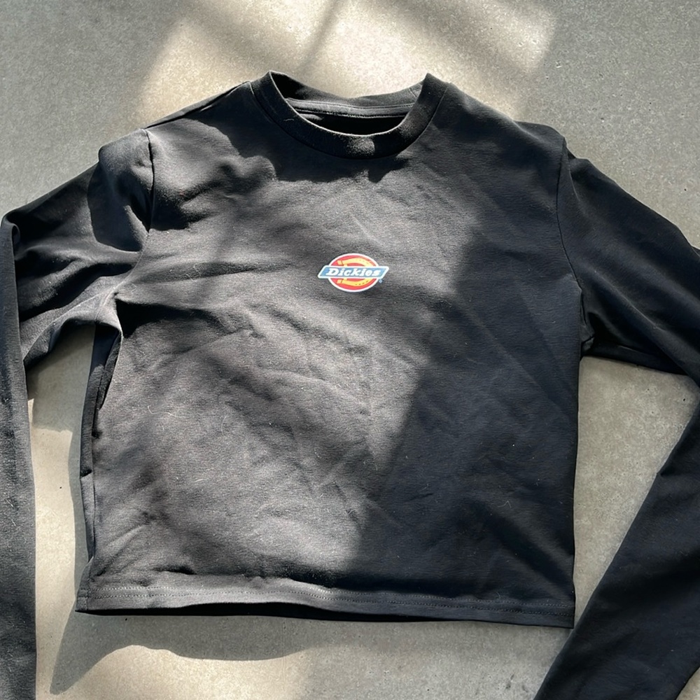 Dickies long sleeve crop top size medium